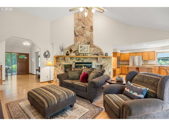 14230 DOLPH Ct, Lake Oswego, OR 97034