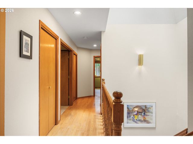 14230 DOLPH Ct, Lake Oswego, OR 97034