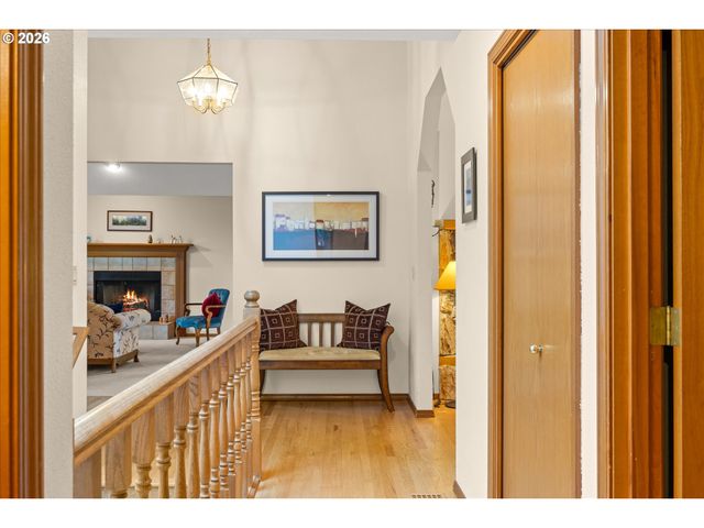 14230 DOLPH Ct, Lake Oswego, OR 97034