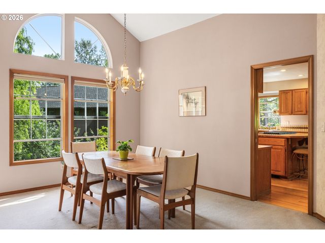 14230 DOLPH Ct, Lake Oswego, OR 97034