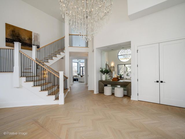 9427 Falling Waters Drive, Burr Ridge, IL 60527