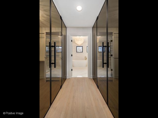 9427 Falling Waters Drive, Burr Ridge, IL 60527