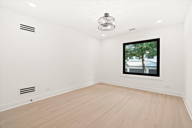 9427 Falling Waters Drive, Burr Ridge, IL 60527