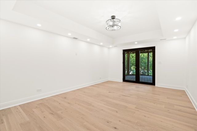 9427 Falling Waters Drive, Burr Ridge, IL 60527