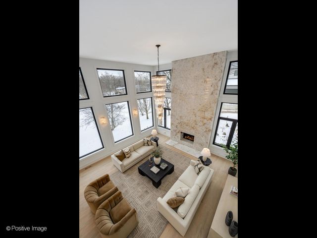 9427 Falling Waters Drive, Burr Ridge, IL 60527