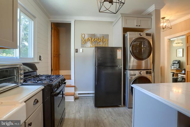 1930 MARKET ST, Camp Hill, PA 17011