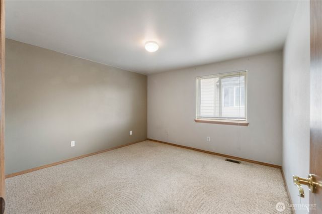 11107 36th Avenue Ct E, Tacoma, WA 98446