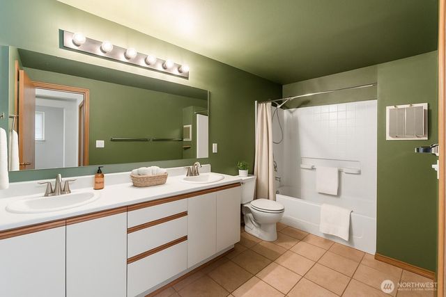 11107 36th Avenue Ct E, Tacoma, WA 98446