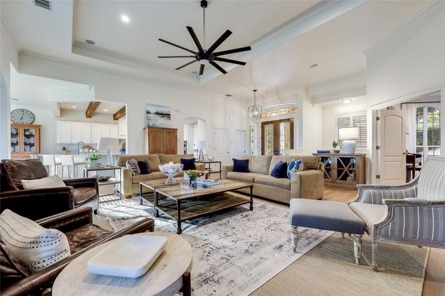 1307 Osprey Ridge LOOP, Lago Vista, TX 78645