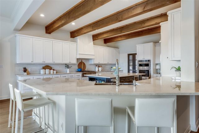 1307 Osprey Ridge LOOP, Lago Vista, TX 78645