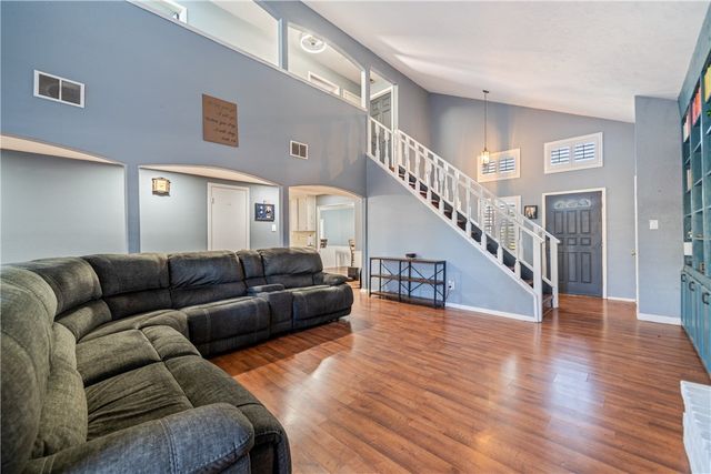 2217 Post Oak Dr, Portland, TX 78374