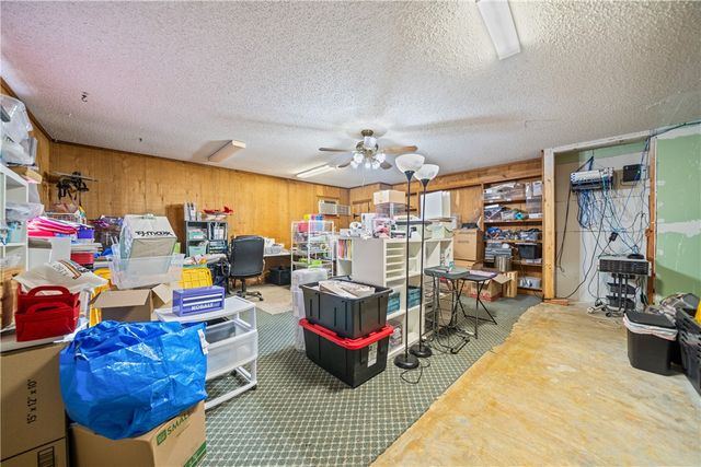 2217 Post Oak Dr, Portland, TX 78374