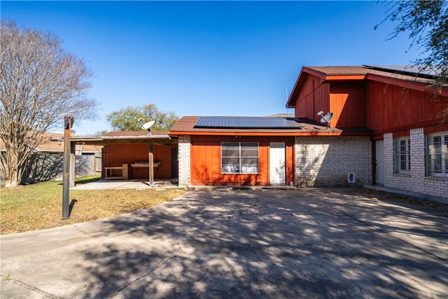 2217 Post Oak Dr, Portland, TX 78374