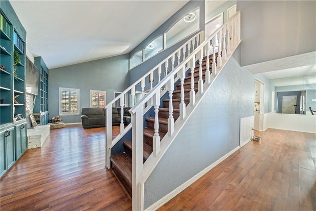 2217 Post Oak Dr, Portland, TX 78374