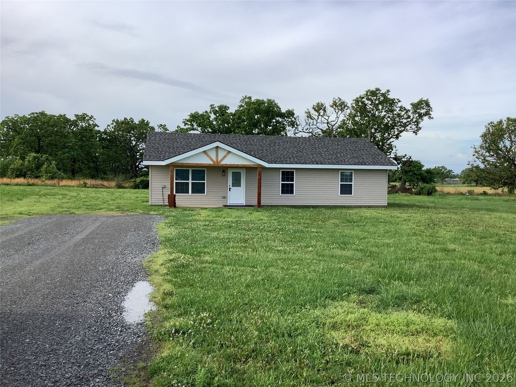 7426 E 566 Road, Locust Grove, OK 74352