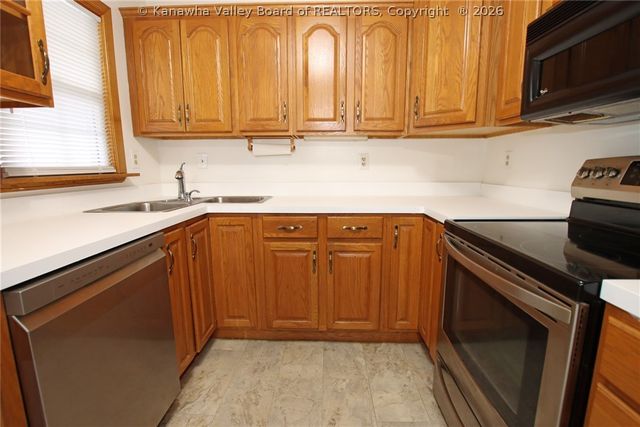 437 21st Street, Dunbar, WV 25064