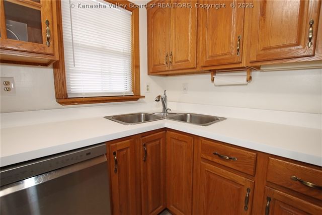437 21st Street, Dunbar, WV 25064