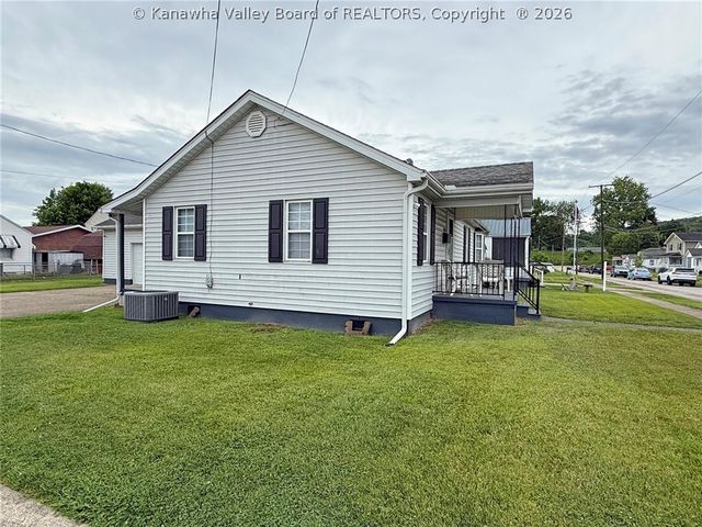 437 21st Street, Dunbar, WV 25064