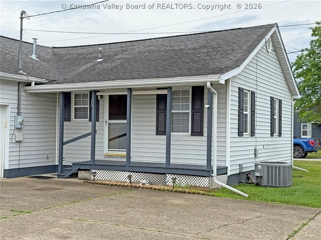 437 21st Street, Dunbar, WV 25064