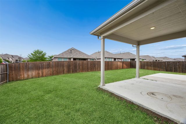 1940 Tomahawk Trail, Aubrey, TX 76227