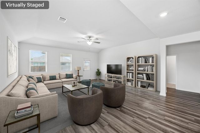 1940 Tomahawk Trail, Aubrey, TX 76227