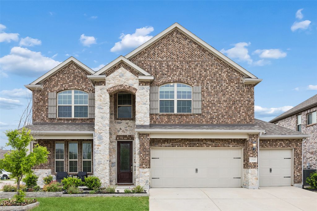 1940 Tomahawk Trail, Aubrey, TX 76227