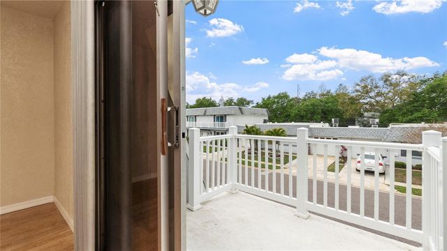 903 CARA DRIVE 903, Largo, FL 33771