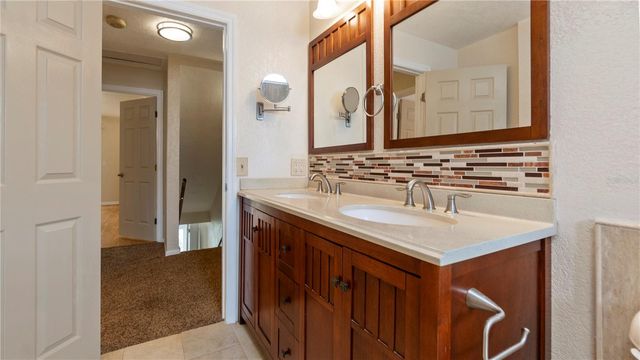 903 CARA DRIVE 903, Largo, FL 33771