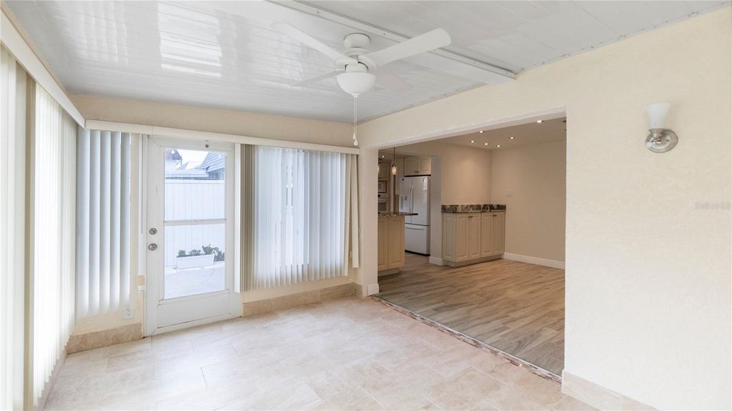 Image 27 of property listing at 903 CARA DRIVE 903, Largo, FL 33771