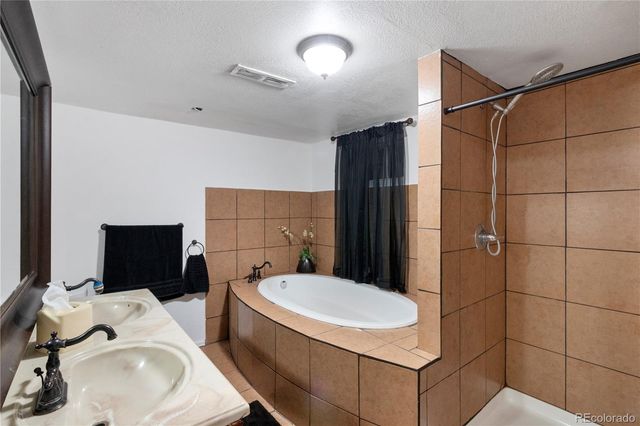 2725 S Grove Street, Denver, CO 80236