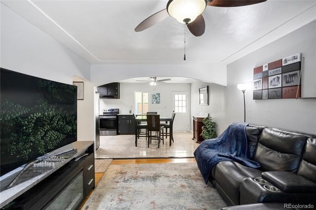 2725 S Grove Street, Denver, CO 80236