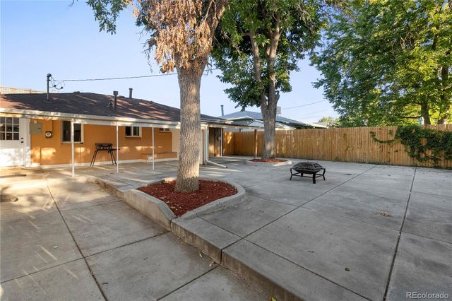 2725 S Grove Street, Denver, CO 80236