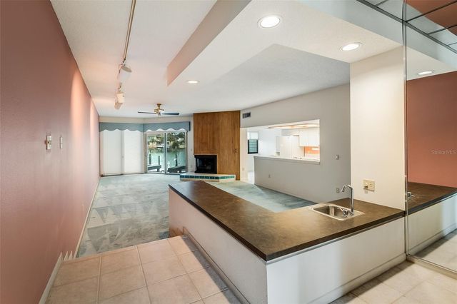 900 PINELLAS BAYWAY S 109, Tierra Verde, FL 33715