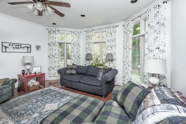 2724 Flat Rock Rd, Louisville, KY 40245