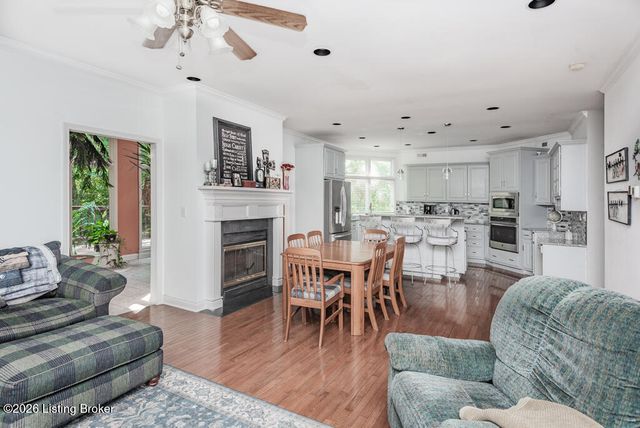 2724 Flat Rock Rd, Louisville, KY 40245