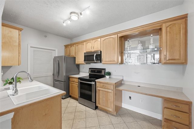 217 Adams Pointe Blvd 11, Adams Twp, PA 16046