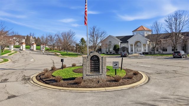 217 Adams Pointe Blvd 11, Adams Twp, PA 16046