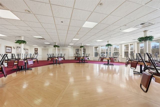 217 Adams Pointe Blvd 11, Adams Twp, PA 16046