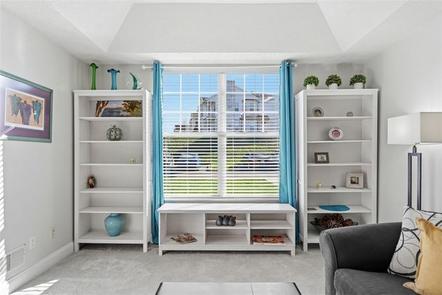 217 Adams Pointe Blvd 11, Adams Twp, PA 16046