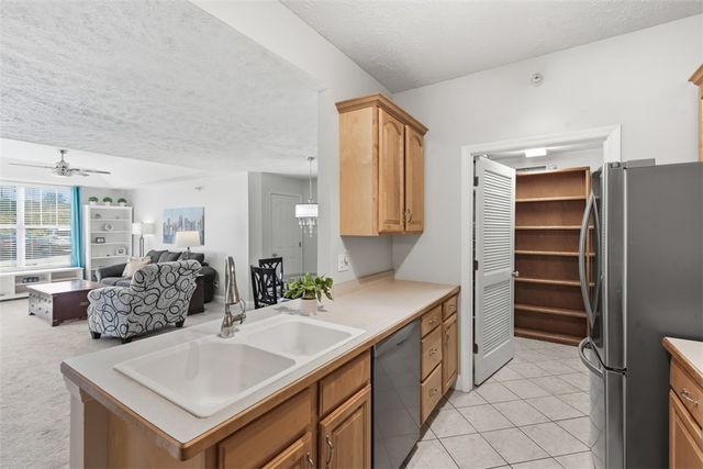 217 Adams Pointe Blvd 11, Adams Twp, PA 16046