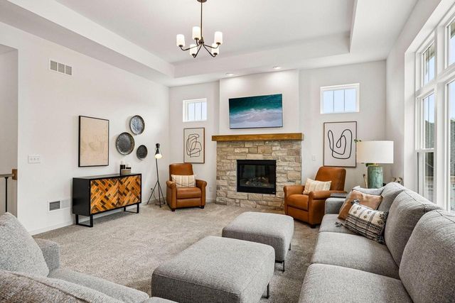 W254N5593 Crescent Hill DRIVE, Sussex, WI 53089