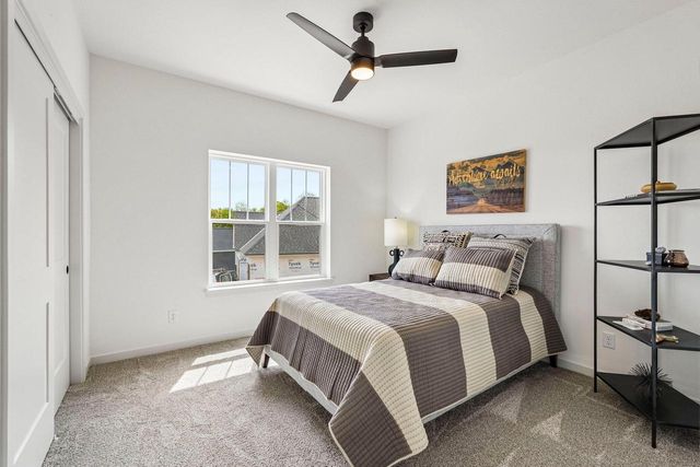 W254N5593 Crescent Hill DRIVE, Sussex, WI 53089