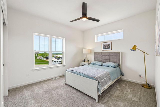 W254N5593 Crescent Hill DRIVE, Sussex, WI 53089