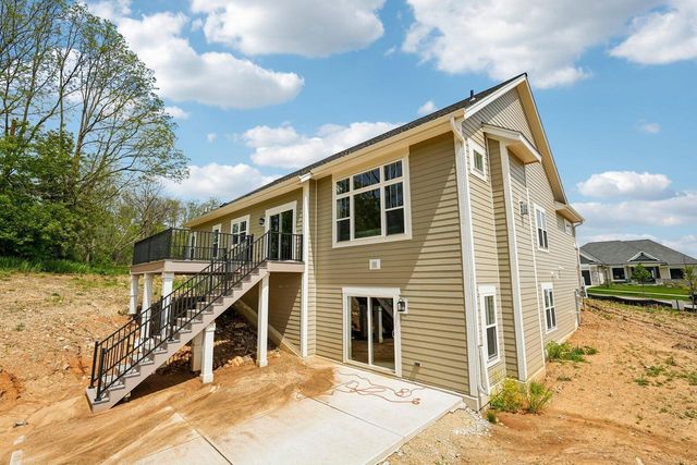 W254N5593 Crescent Hill DRIVE, Sussex, WI 53089