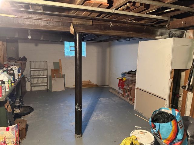 13609 Eaglesmere Avenue, Cleveland, OH 44110