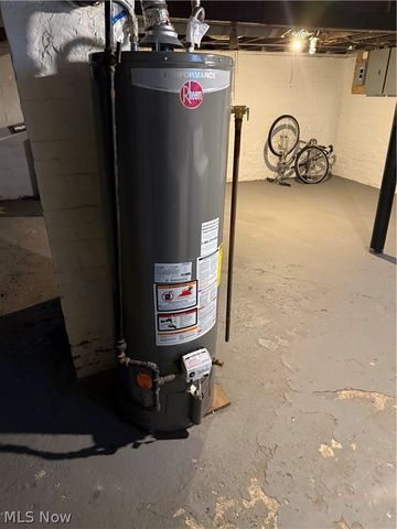 13609 Eaglesmere Avenue, Cleveland, OH 44110