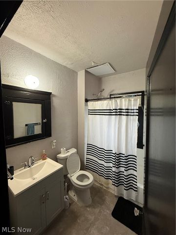 13609 Eaglesmere Avenue, Cleveland, OH 44110