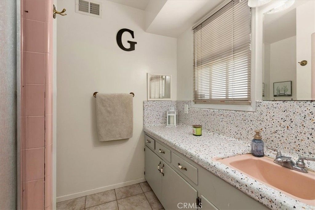 Image 20 of property listing at 698 E Ralston Avenue, San Bernardino, CA 92404