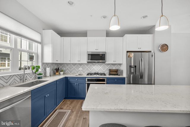 11226 BEAKER ST, Reston, VA 20190