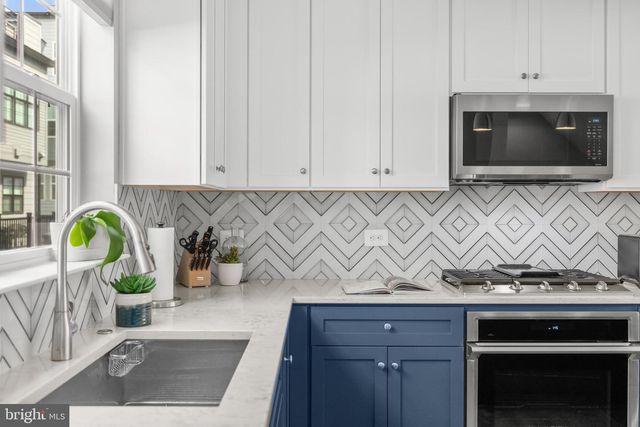 11226 BEAKER ST, Reston, VA 20190